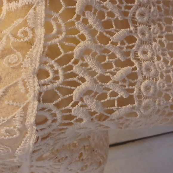 Top - Picture 2 of 2